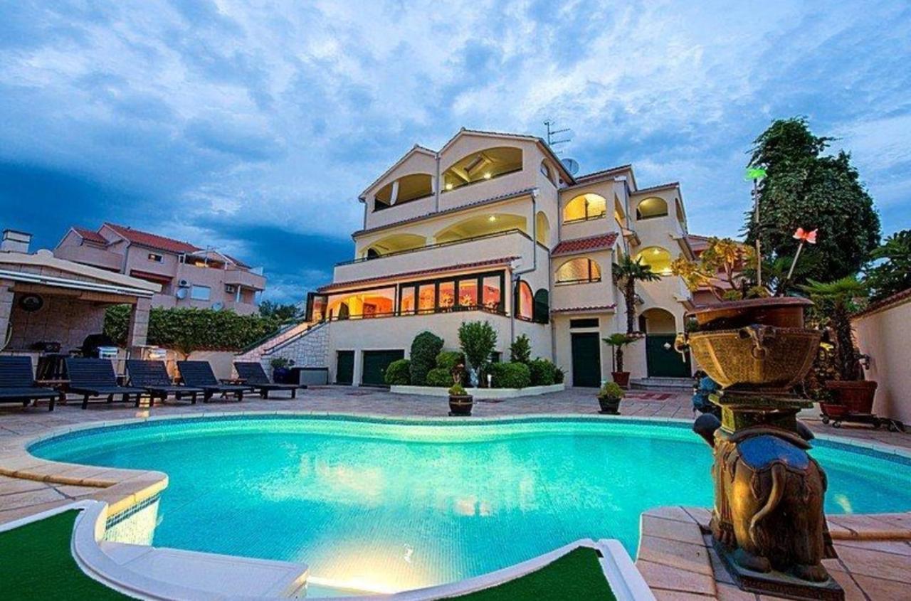 Villa David Vodice Exterior photo